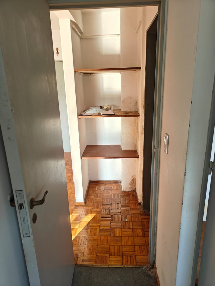 Depatamento 2 ambientes Ubicacion excelente Vte Lopez, MUY LUMINOSO Y SOLEADO