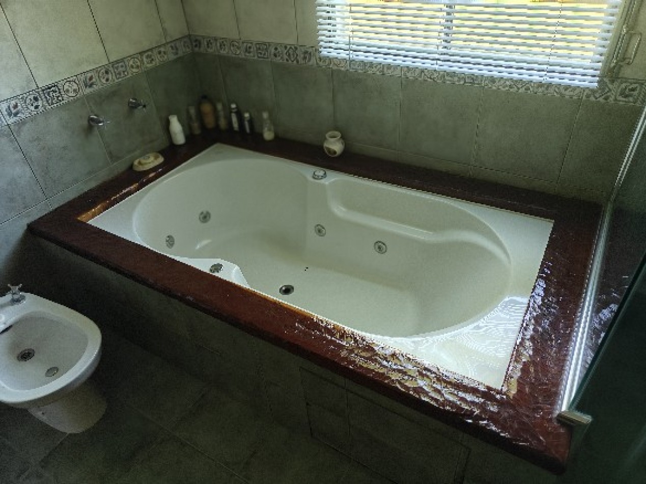 EXCELENTE QUINTA SOBRE 2217MTS EN BARRIO PARQUE IRIZAR - PILAR RETASADO