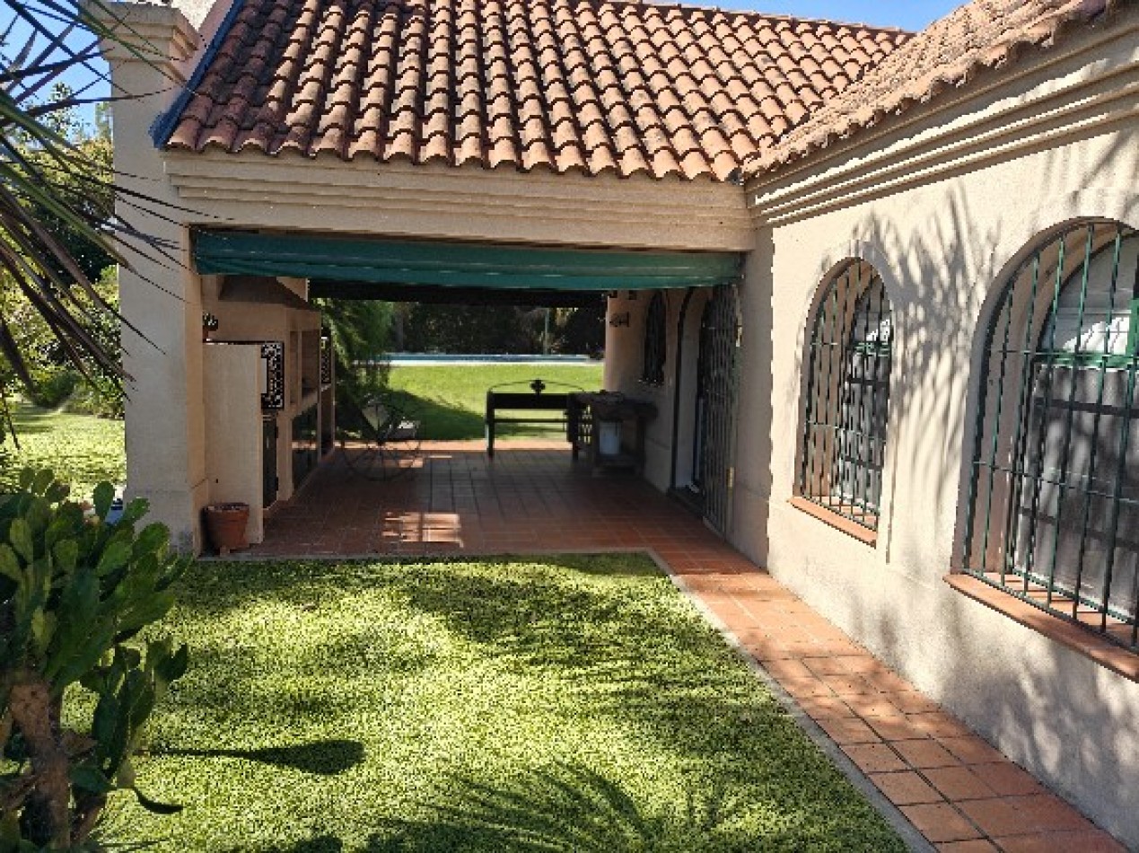 EXCELENTE QUINTA SOBRE 2217MTS EN BARRIO PARQUE IRIZAR - PILAR RETASADO