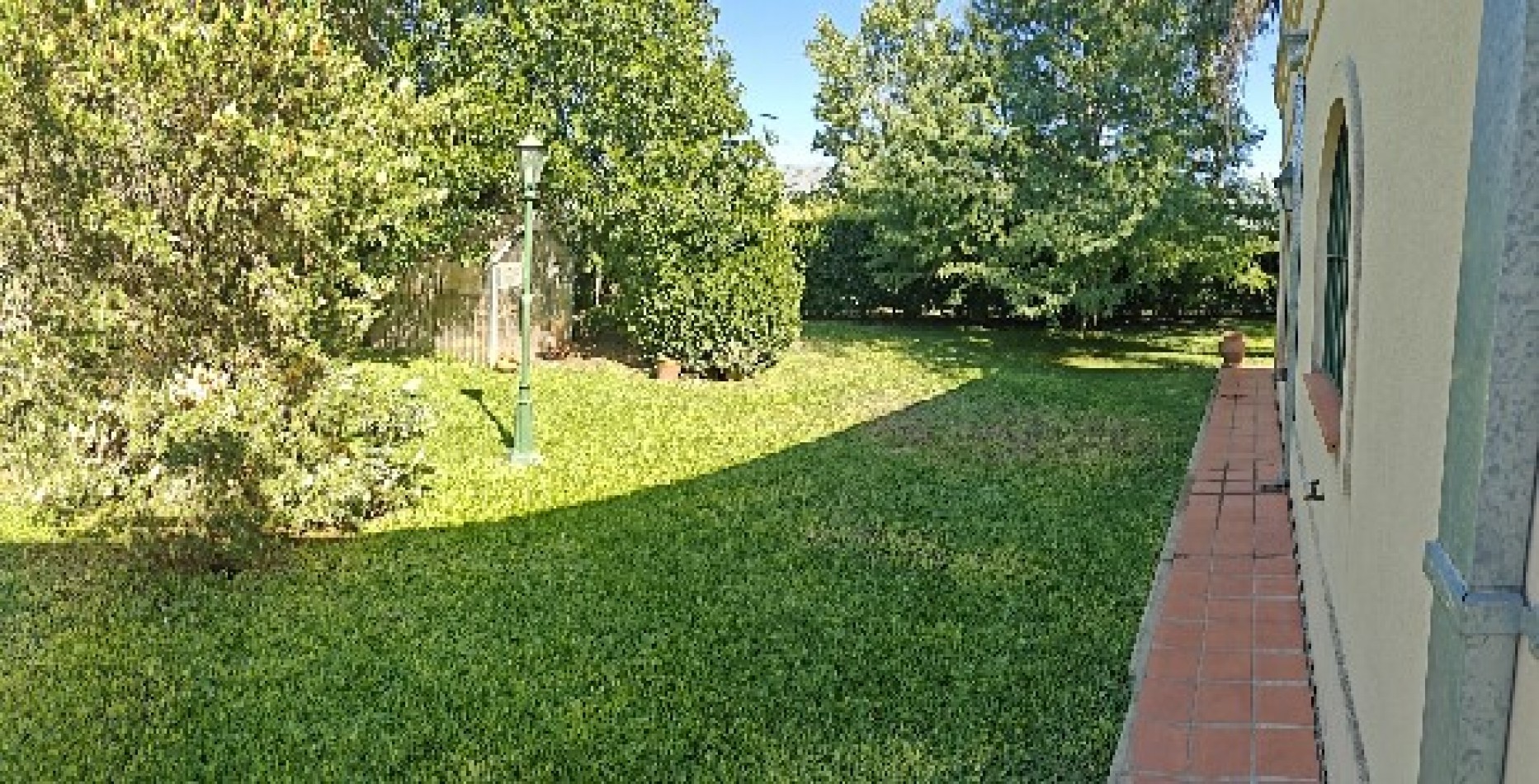 EXCELENTE QUINTA SOBRE 2217MTS EN BARRIO PARQUE IRIZAR - PILAR RETASADO