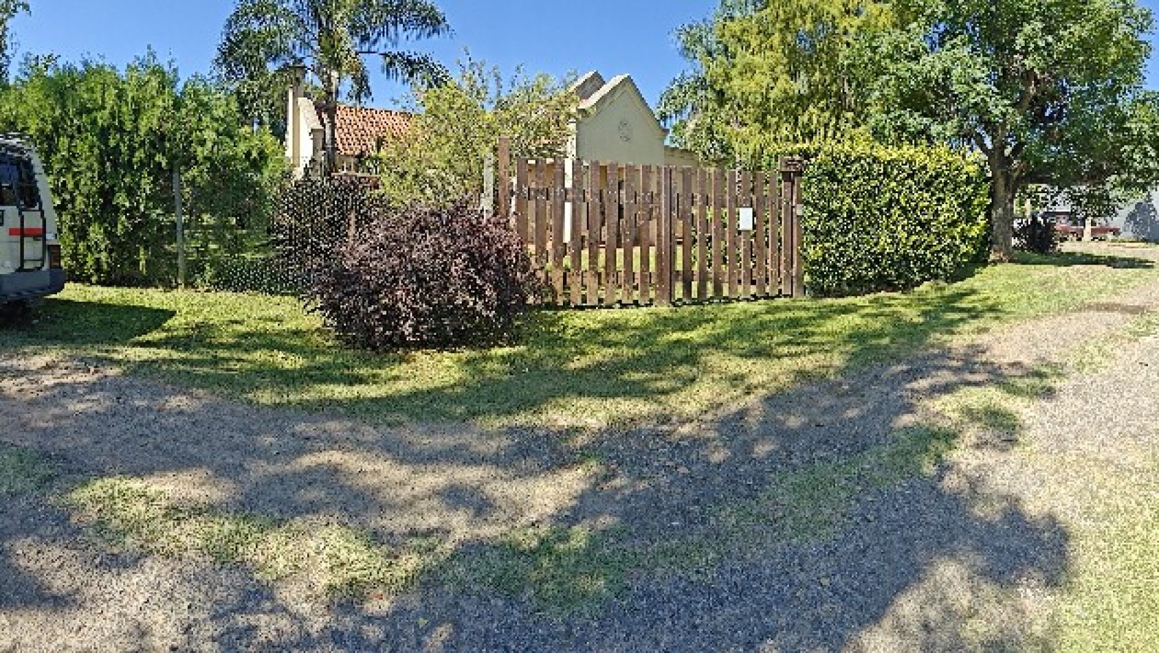 EXCELENTE QUINTA SOBRE 2217MTS EN BARRIO PARQUE IRIZAR - PILAR RETASADO