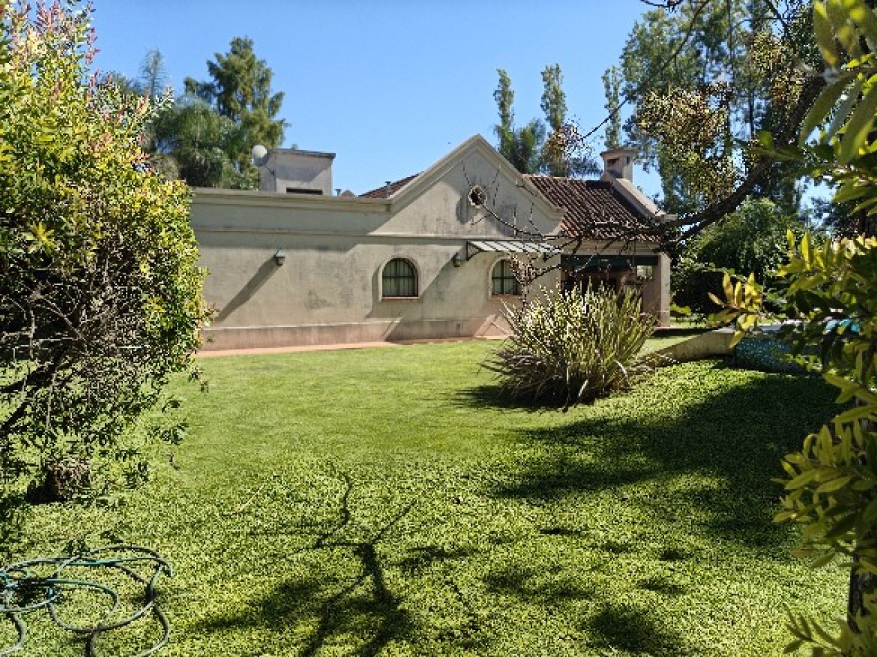 EXCELENTE QUINTA SOBRE 2217MTS EN BARRIO PARQUE IRIZAR - PILAR RETASADO