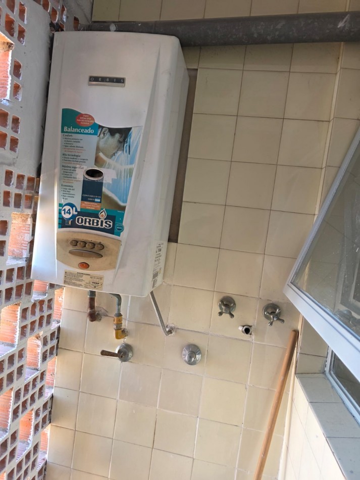 Departamento 2 ambientes Ubicacion excelente Vte Lopez, MUY LUMINOSO Y SOLEADO