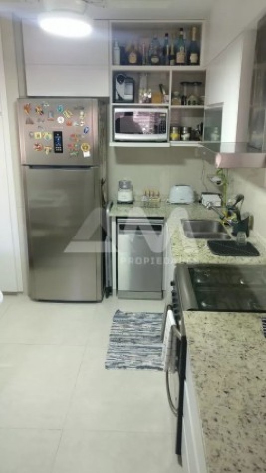 CASA Tipo Duplex, Beccar, San Isidro Excelente Estado 4 Amb, Garage