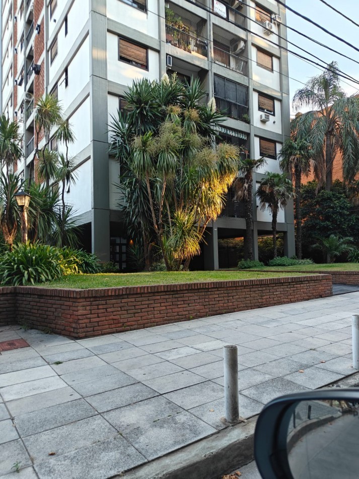 Depatamento 2 ambientes Ubicacion excelente Vte Lopez, MUY LUMINOSO Y SOLEADO