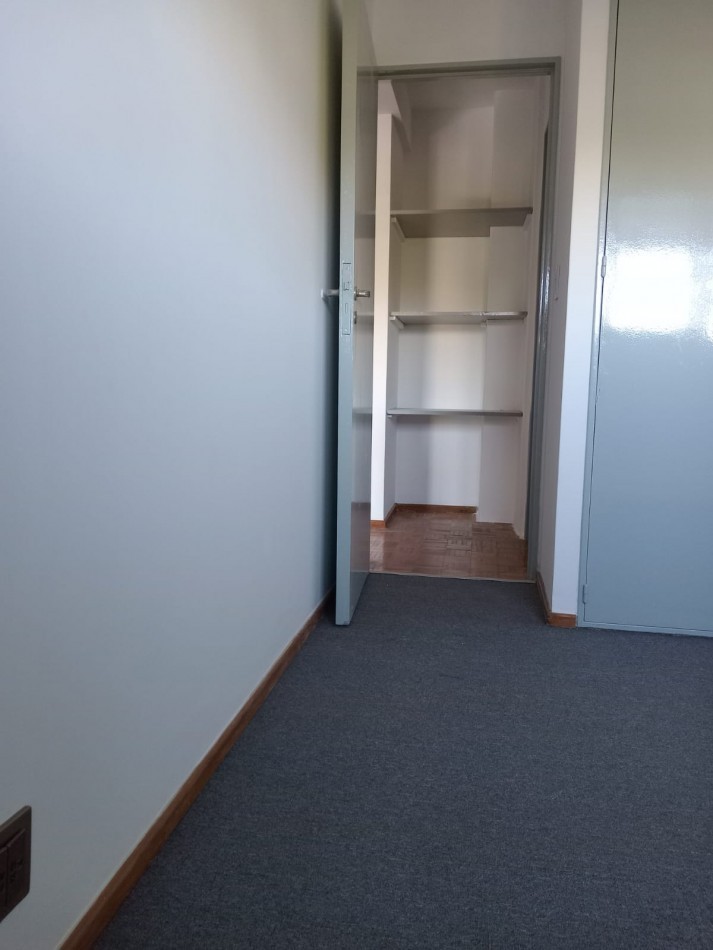 Depatamento 2 ambientes Ubicacion excelente Vte Lopez, MUY LUMINOSO Y SOLEADO