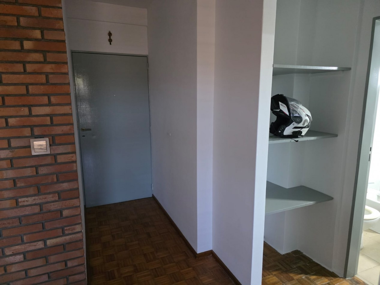 Depatamento 2 ambientes Ubicacion excelente Vte Lopez, MUY LUMINOSO Y SOLEADO