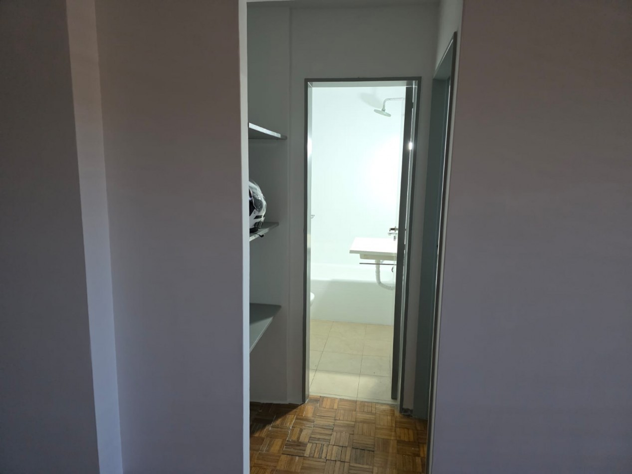 Depatamento 2 ambientes Ubicacion excelente Vte Lopez, MUY LUMINOSO Y SOLEADO