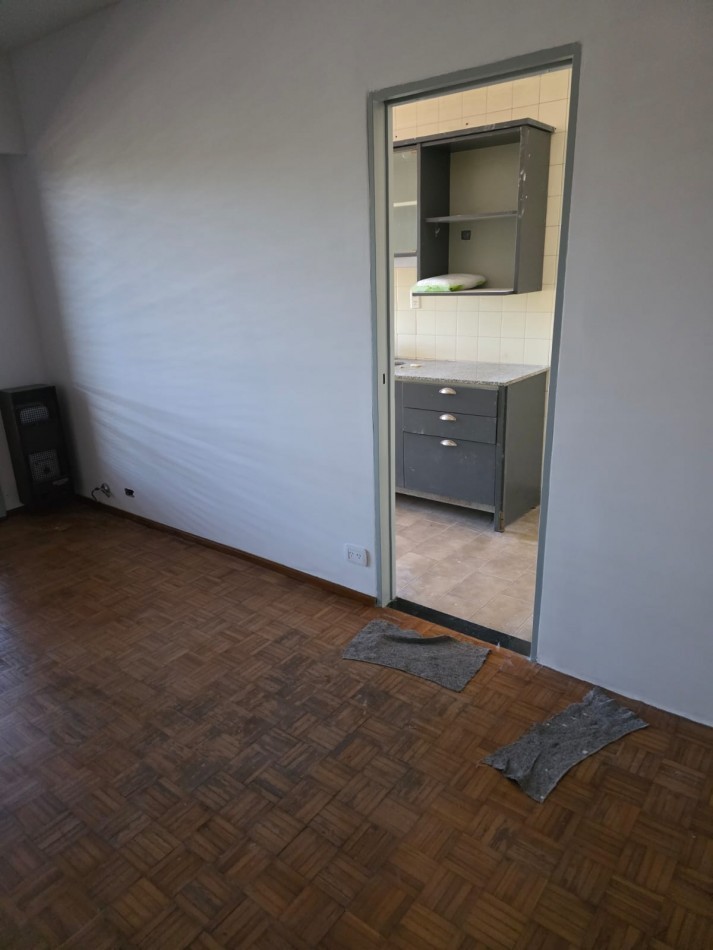 Depatamento 2 ambientes Ubicacion excelente Vte Lopez, MUY LUMINOSO Y SOLEADO