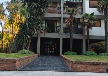 Depatamento 2 ambientes Ubicacion excelente Vte Lopez, MUY LUMINOSO Y SOLEADO